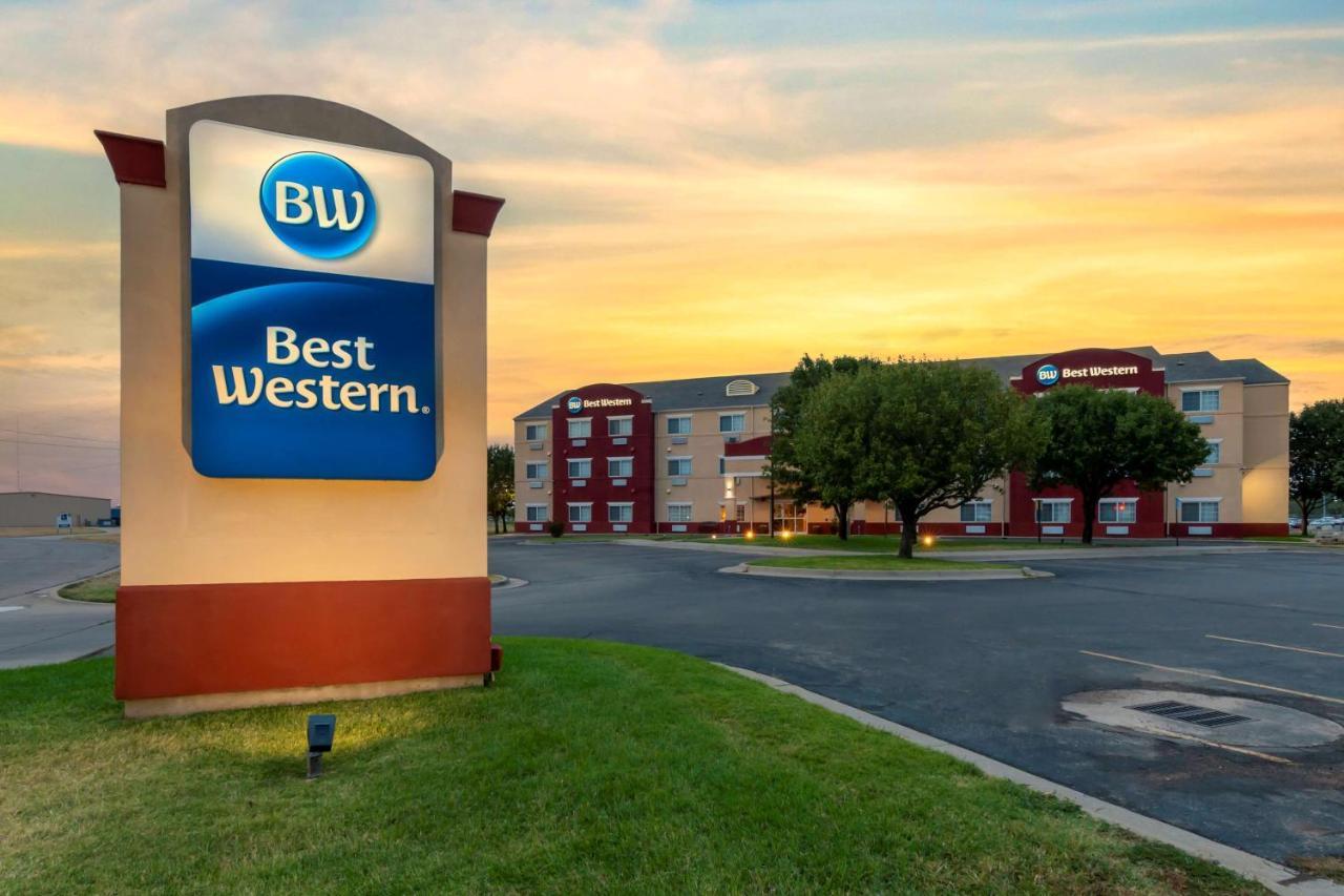 Best Western Governors Inn And Suites Ουιτσιτά Εξωτερικό φωτογραφία