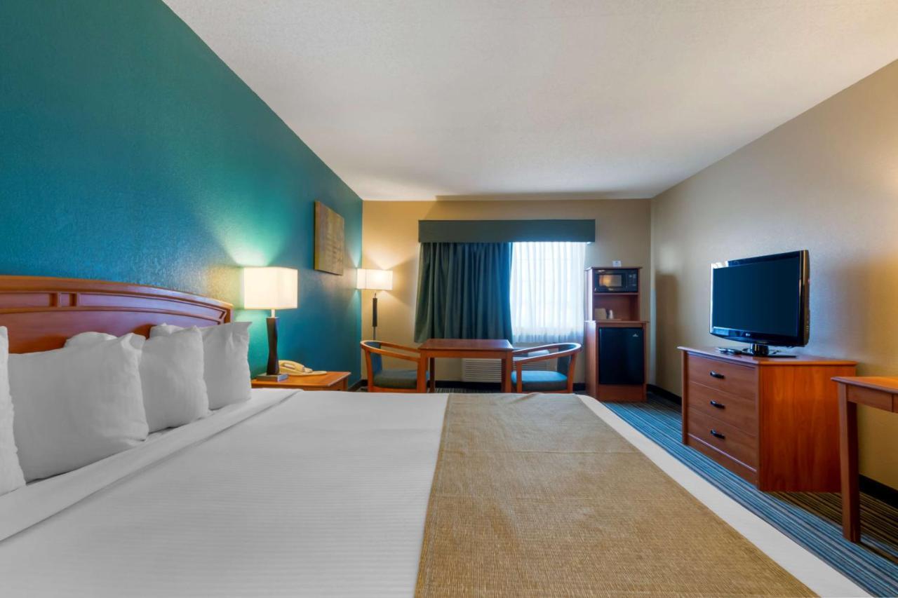 Best Western Governors Inn And Suites Ουιτσιτά Εξωτερικό φωτογραφία