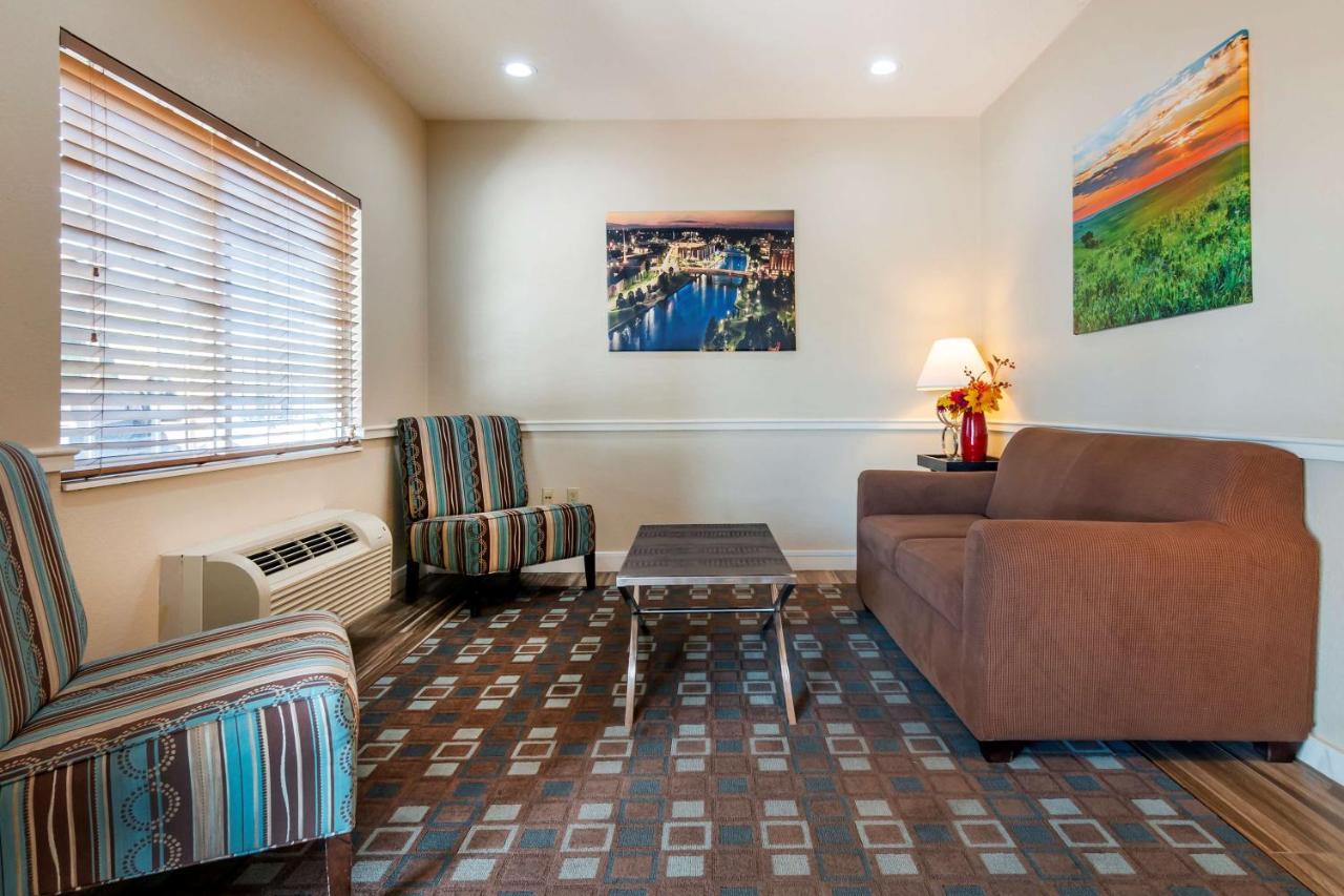 Best Western Governors Inn And Suites Ουιτσιτά Εξωτερικό φωτογραφία